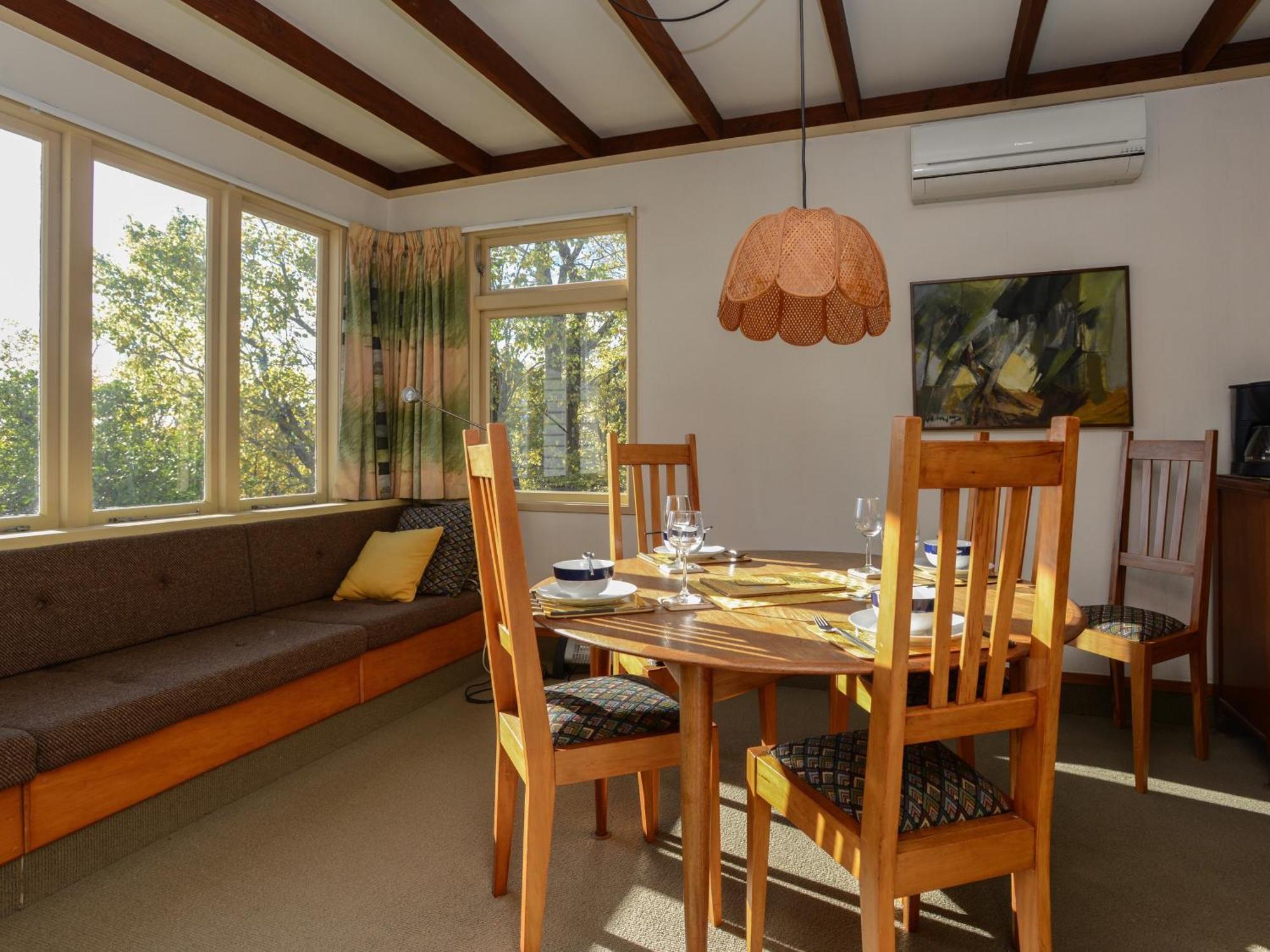 Jacaranda Lodge - Napier Hill Holiday Home Eksteriør billede